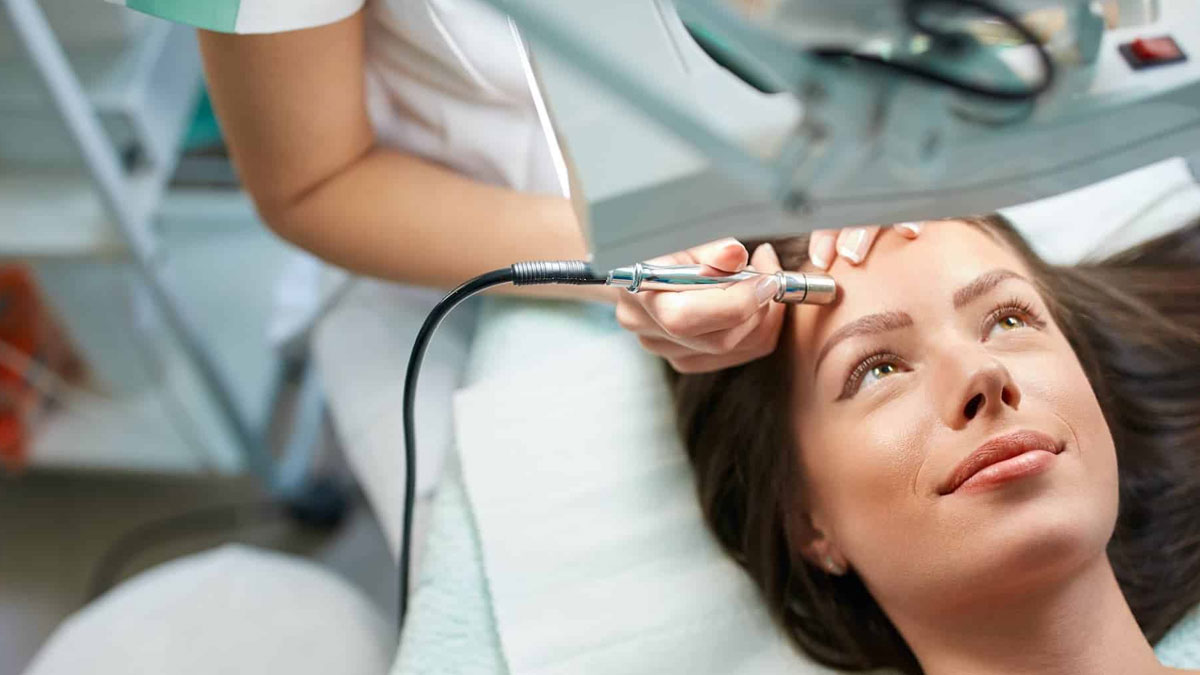 مشاوره از بهترین کلینیک زیبایی در شیراز