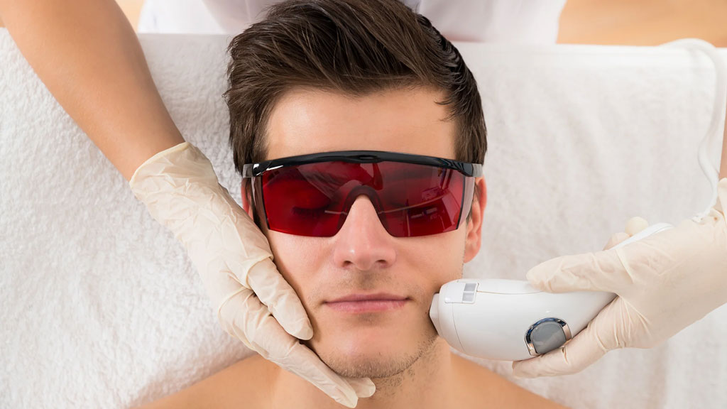 معرفی ۱۰ مرکز لیزر موهای زائد معتبر در شیراز