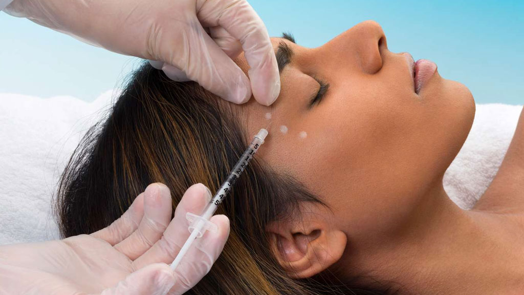 معرفی ۱۰ دکتر تزریق فیلر معتبر در شیراز