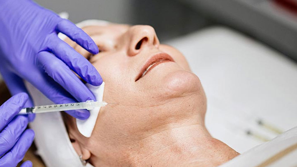 معرفی ۱۰ دکتر برتر زاویه سازی صورت در شیراز