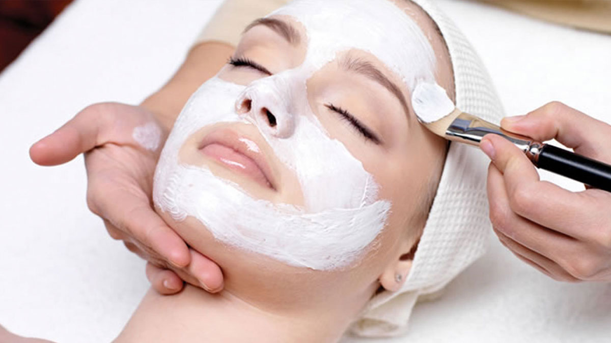 پاکسازی پوست در شیراز